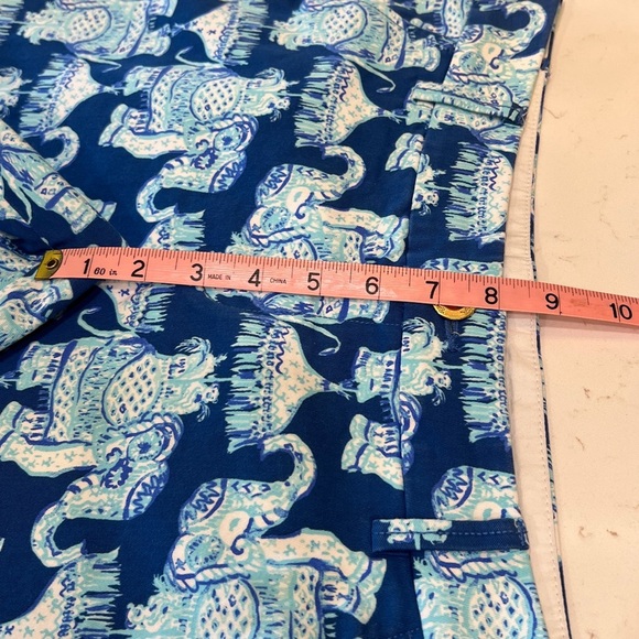 Lilly Pulitzer Jayne Stretch Shorts Deep Indigo Joy Ride Elephant Print - Picture 11 of 12